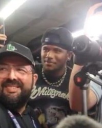 杰伦-格林提醒狄龙：动力！后者：对阵火箭时你会动力十足😅