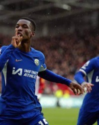 切尔西绝平仍原地踏步，波切蒂诺生日被球迷喊滚蛋